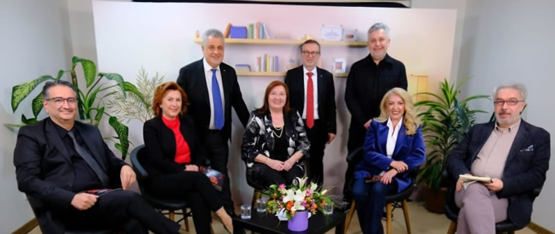 6. Dijital Eczac�l�k Zirvesi Ger�ekle�tirildi